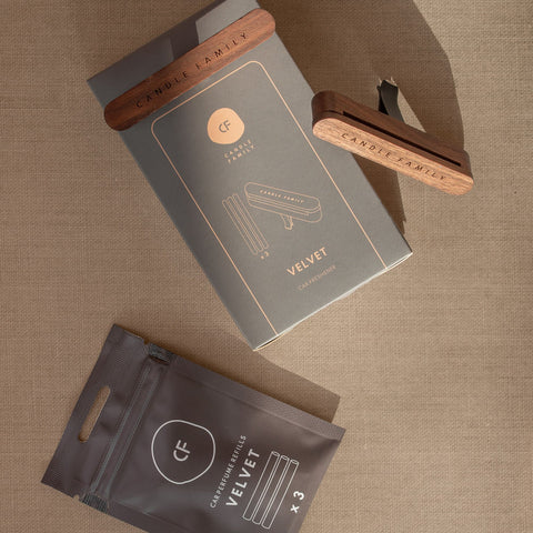 Automobilio kvapas į groteles su papildymu